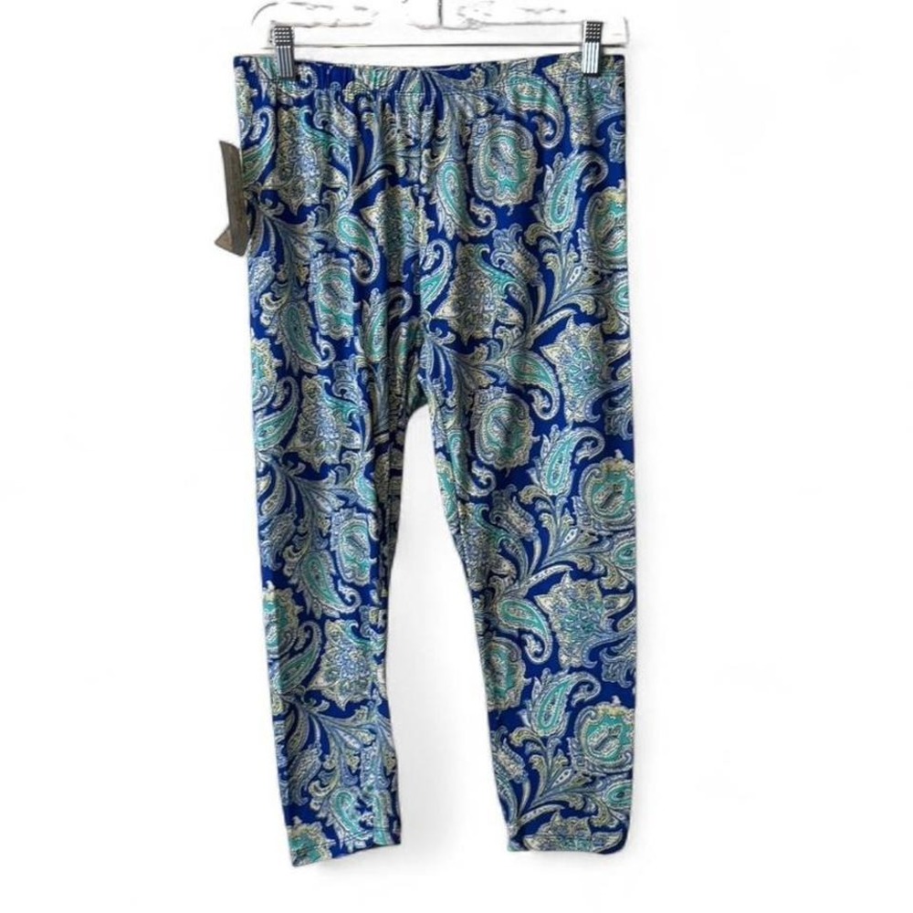 French Laundry Blue & Green Paisley Printed Capri Leggings - Picture 2 of 9